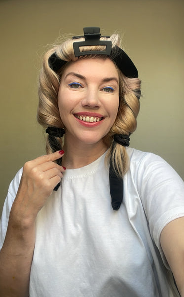 Heatless Silk Blowout Rollers with Snap Buttons | Blonde