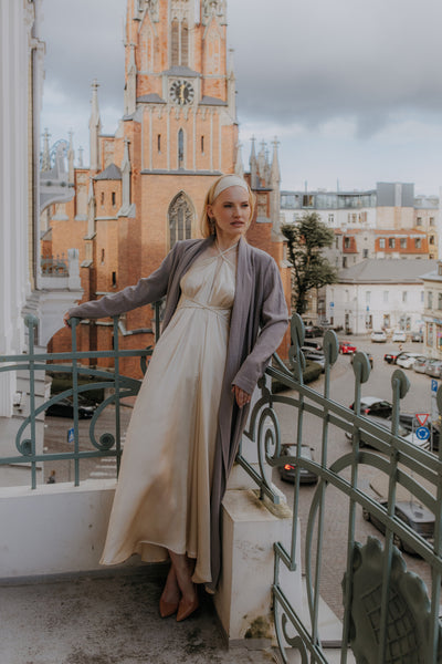 Minimalist Long Linen Jacket – Timeless Elegance in Every Thread